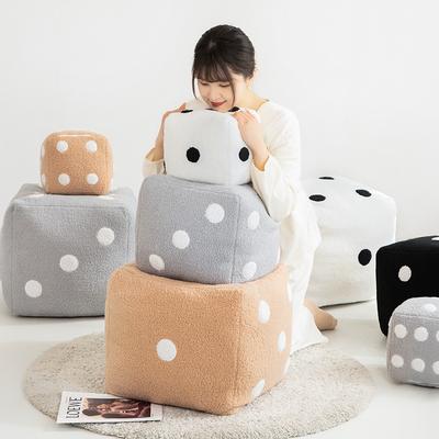 Kreativer Spaß Würfel Wurfkissen Plüschtier Zuhause Sofa Kissen Kissen Mädchen Schlafzimmer Dekoration Puppe