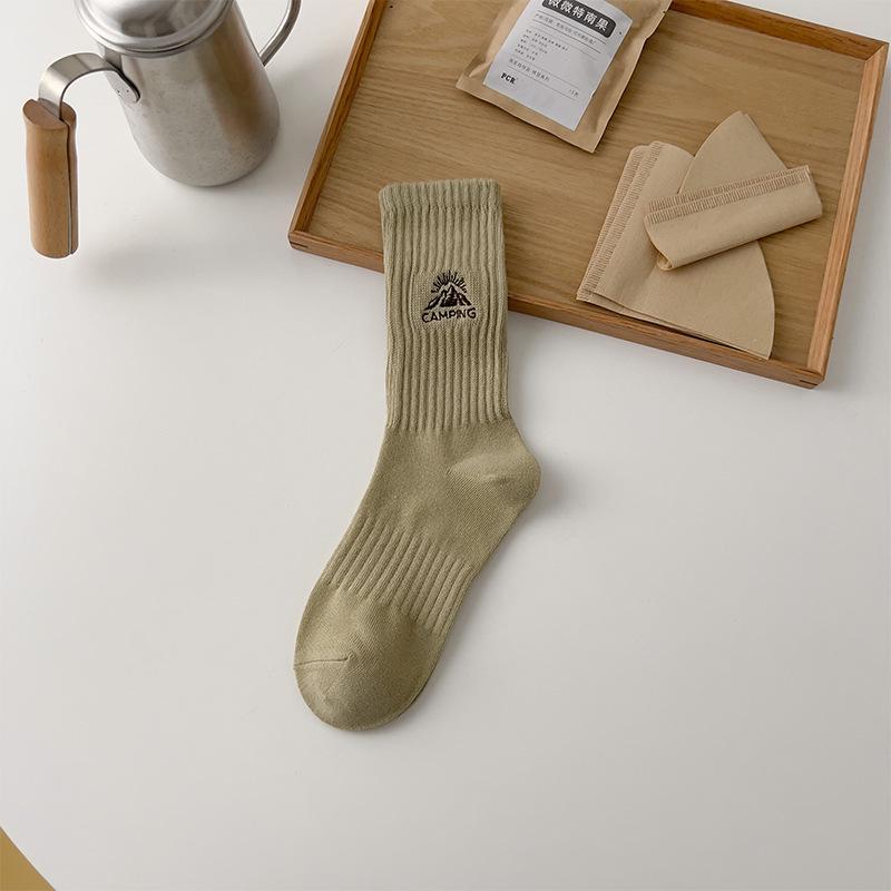 

Men s Mid-Calf Snow Mountain Embroidery Retro Sports Socks - Spring & Autumn Style, Classic Thick Thread Cotton Basketball Socks. хаки