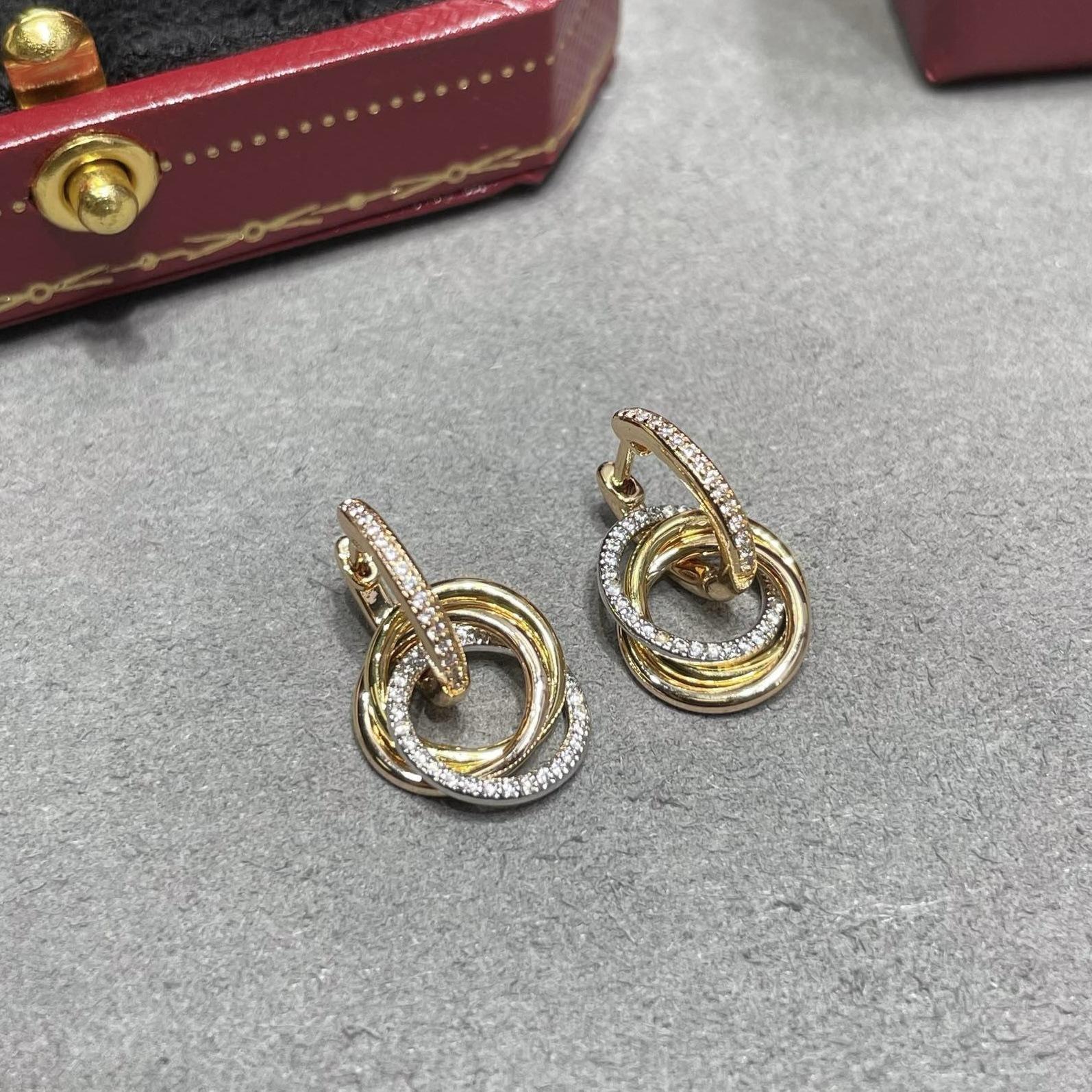 Трехцветные Трехкольцевые Серьги с Бриллиантами, Покрытые 18-каратным Золотом, CNC с Бриллиантовыми Гвоздиками Seiko, Легкая Роскошь