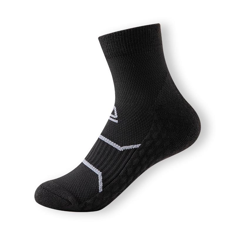 

Мужские баскетбольные носки: Дышащий хлопок, Влагоотводящий, Устойчивый к запаху, Махровое дно до середины икры, Идеально подходит для бега и занятий спортом осенью/зимой. One Size чёрный