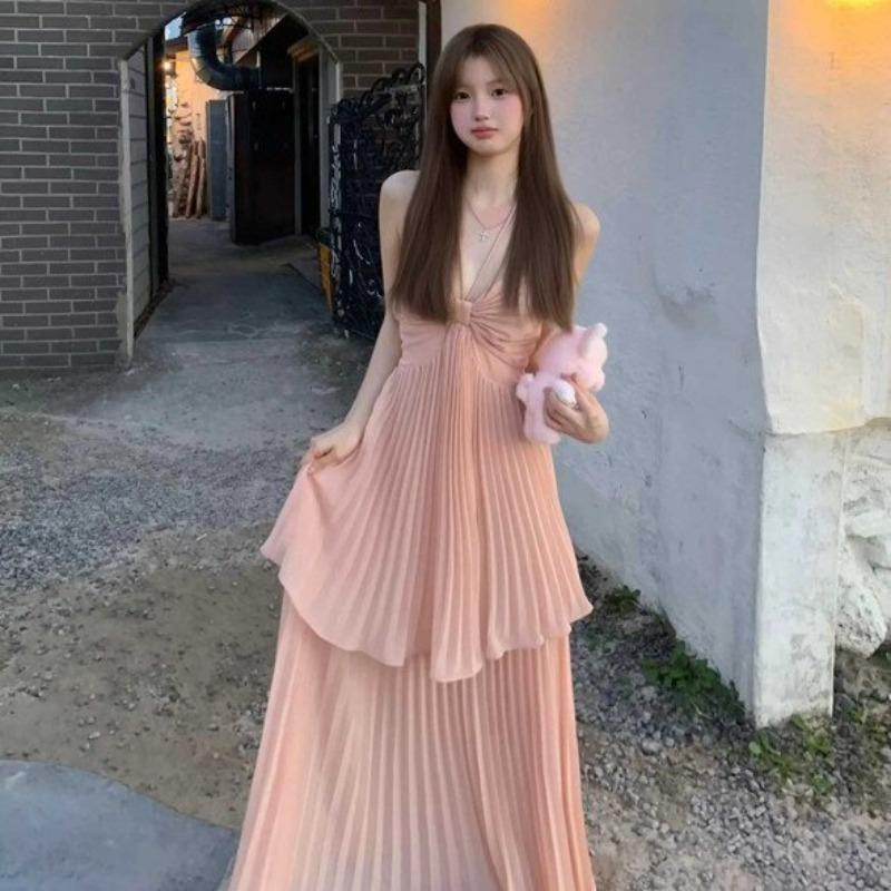 French Hepburn Premium Pink Suspender Neck Dress Female Design Celebrity Pleated Dress Dress