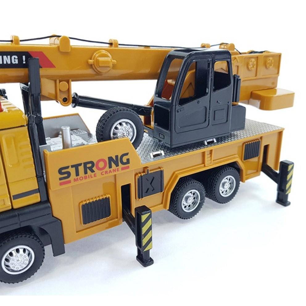 Replica MX MODEL 1/32 Scale Truck Crane Heavy Equipment Model MXT116619YE, Yellow