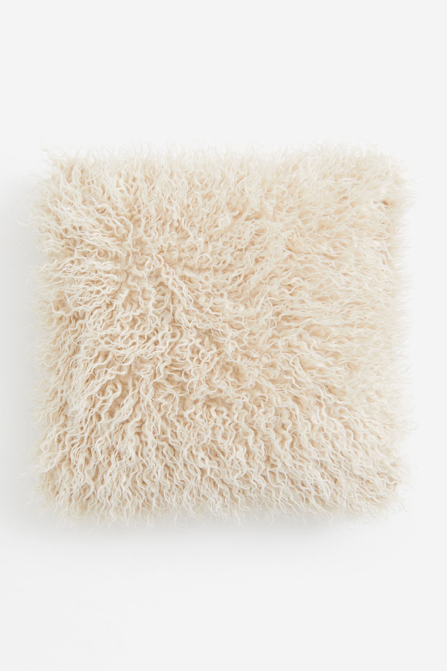 

Fluffy cushion cover