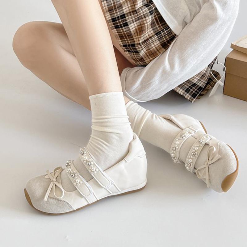 Sweet Bowknot Decoration Velcro Sneakers Women 2025 Autumn Luxury Pearl Chain Mary Jane Shoes Soft Sole Non Slip Casual Shoes