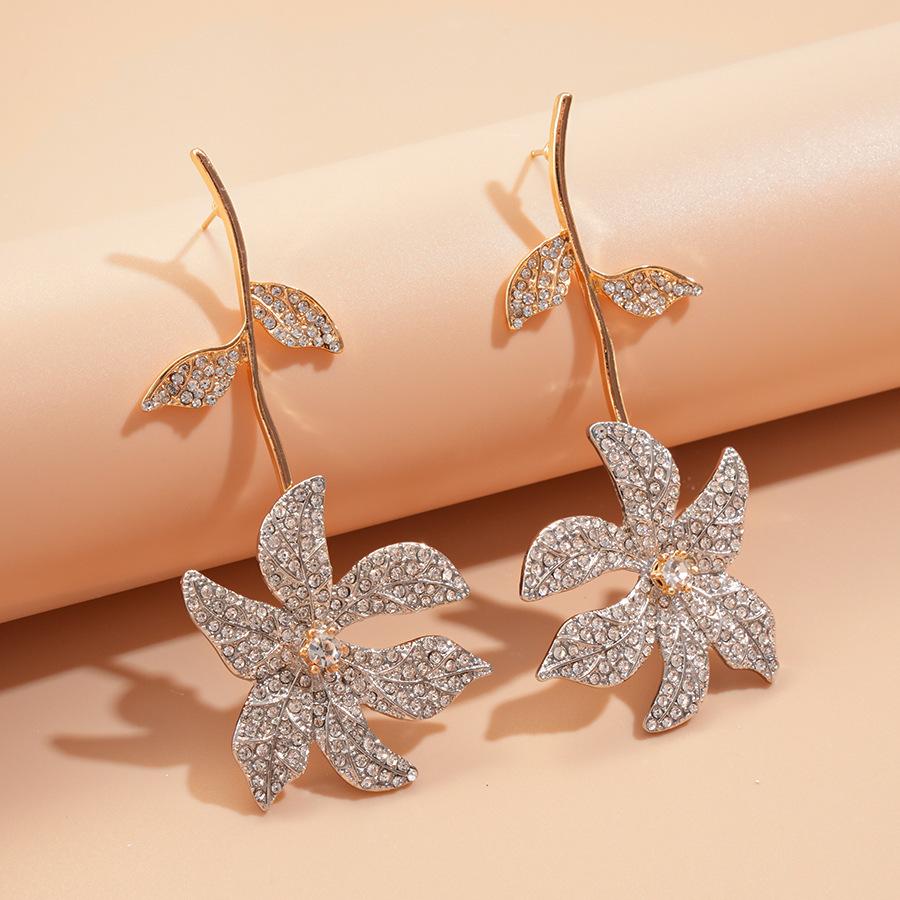 European and American diamond-set metal wind splicing flower earrings light luxury high-end earrings fashionable versatile personalized earrings