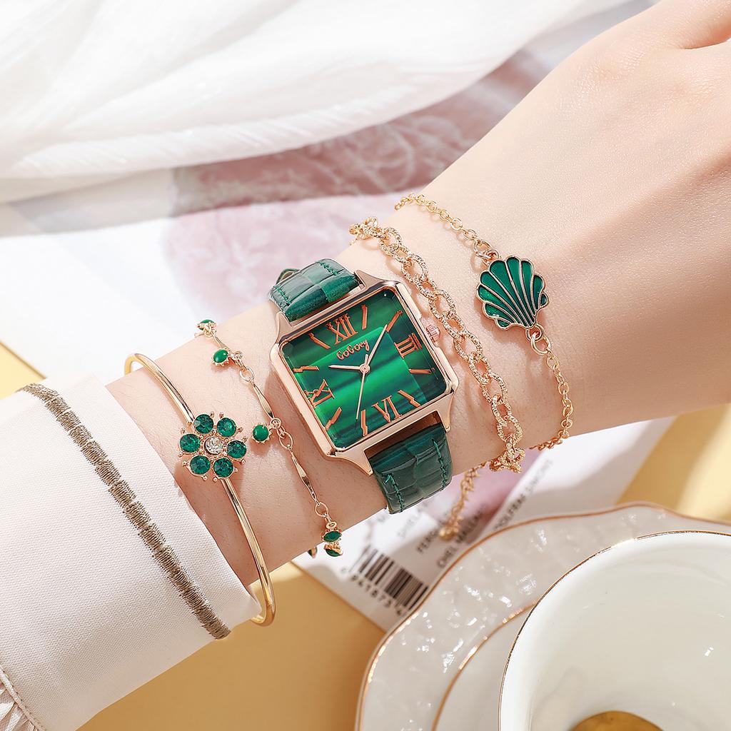 Surprise blind box Japanese girl style dial inlaid diamond leather strap ladies watch jewelry set random style