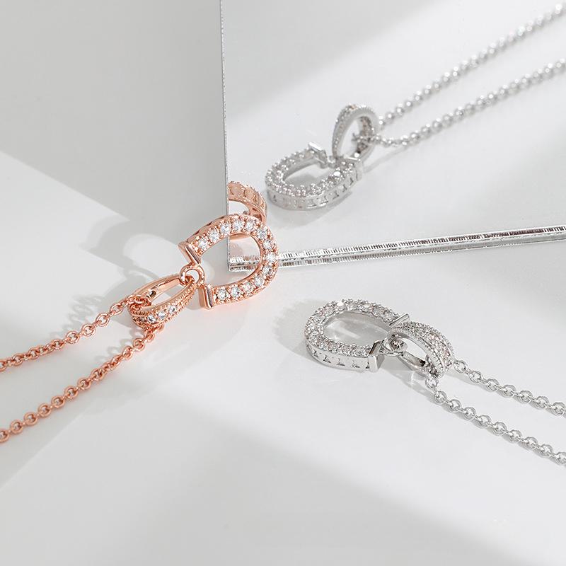 Original Design Horseshoe Shaped Pendant with Japanese and Korean Minimalist INS Style Street Wear Letter U Necklace