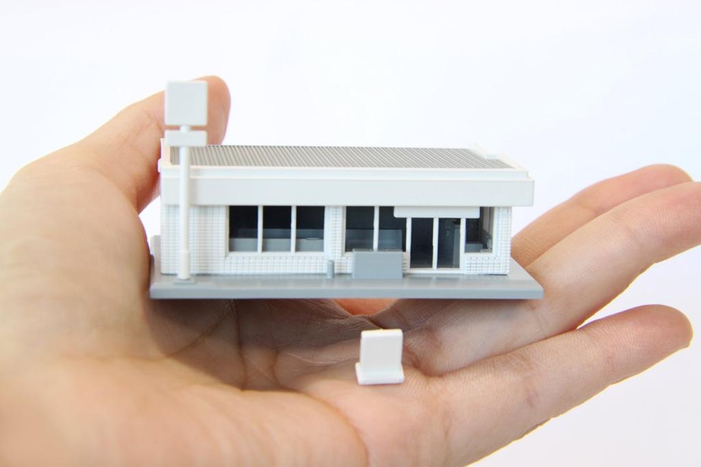 Rokuhan Z Gauge Convenience Store White S049-2