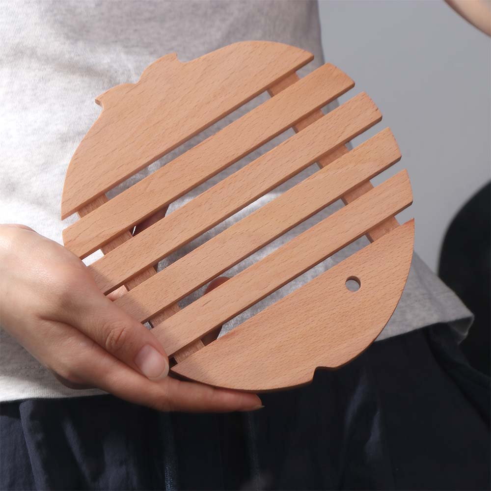 Simple Fish Shape Coaster Portable Wooden Placemat Japanese Kitchen Accessories Table Mat  Home