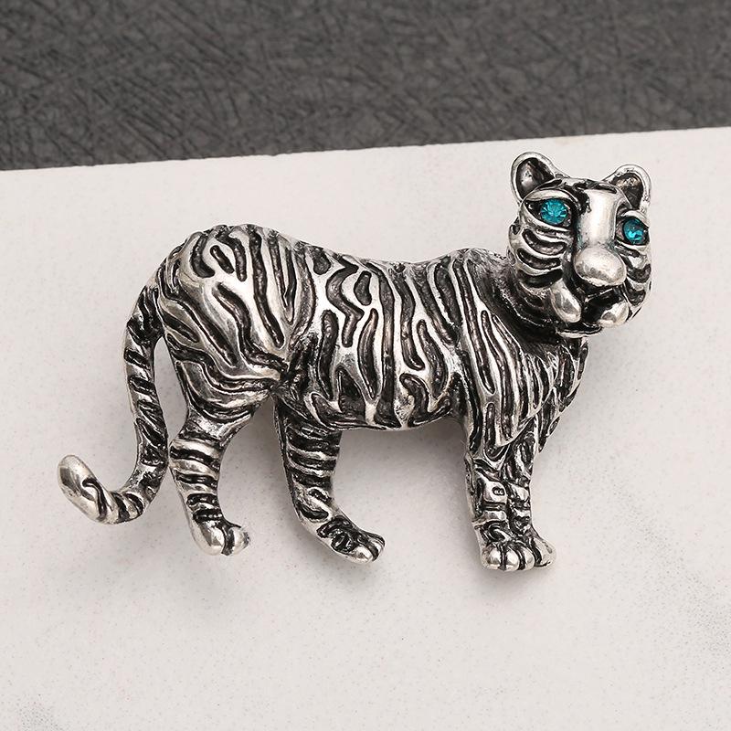 Retro Brošňa Tiger a Leopard - Kreatívny Zliatinový Odznak na Ozdobu Košele