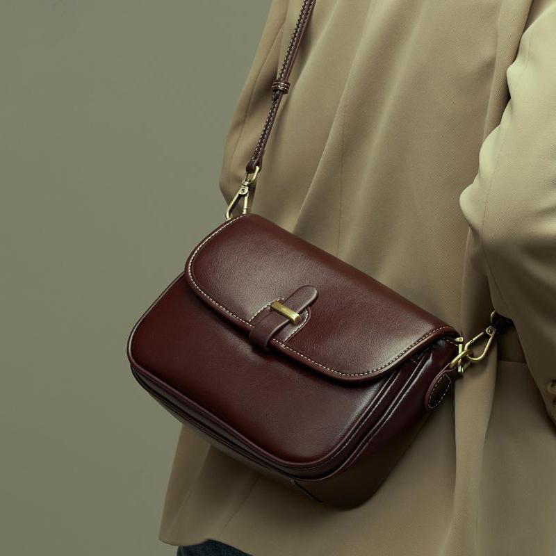 

Кожаная сумка Новая мода Высокий стиль Маленькая квадратная сумка Кожаная сумка через плечо Повседневная женская сумка-мессенджер