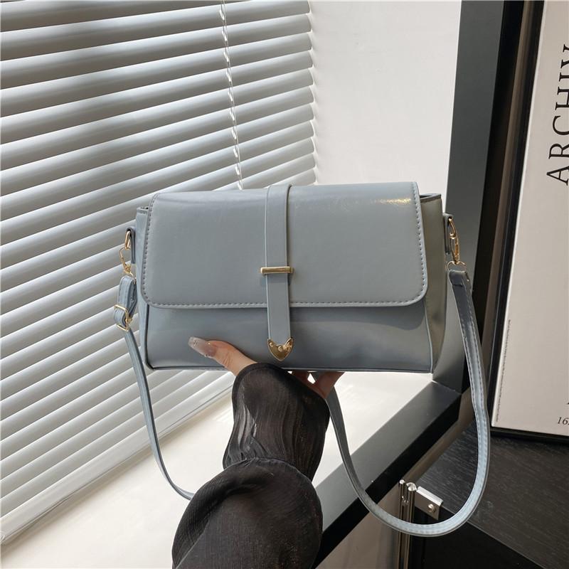 

Сумка премиум-класса женская осенняя ретро большой вместимости для поездок на работу на плечо сумка-мессенджер нишевая дизайнерская сумка синий