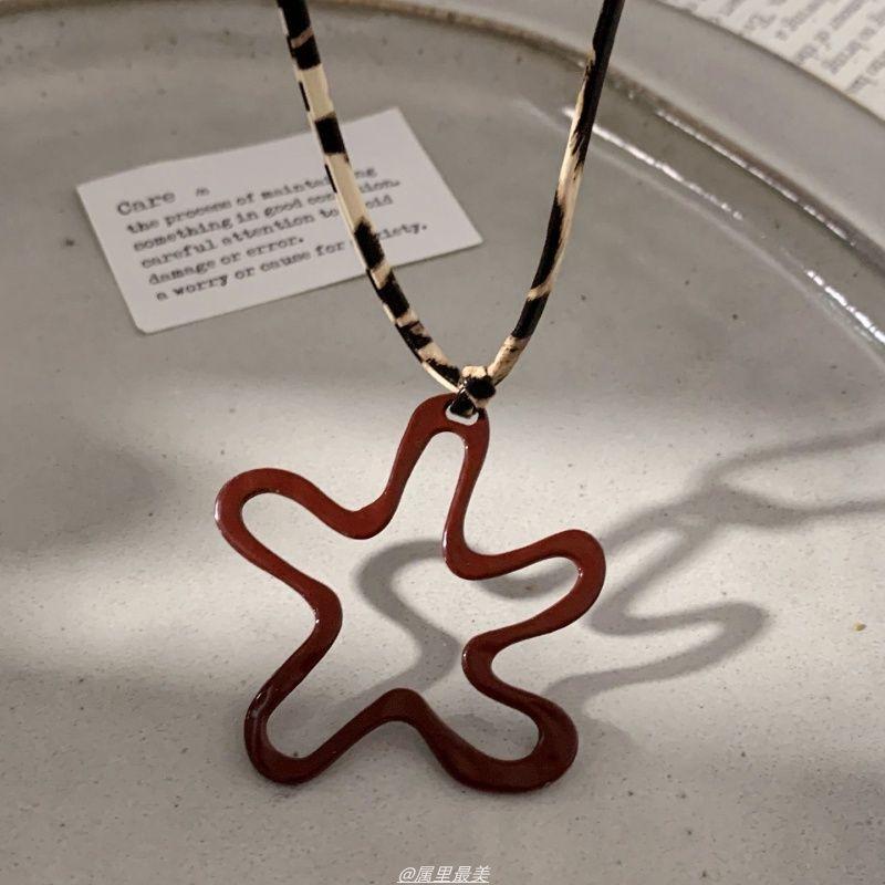 Neck Necklace Premium Clavicle Chain Simple Fashion Versatile Necklace Premium Starfish Accessories