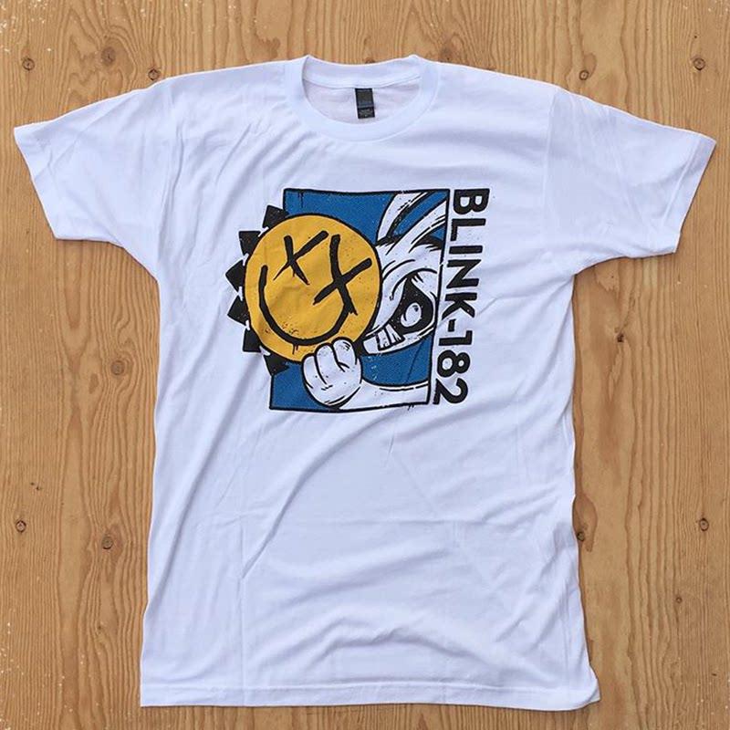 New Blink 182 - The Smiling Punk Rabbit Graffiti Rabbit Illustration - American Retro High Street Vintage Streetwear T-shirt