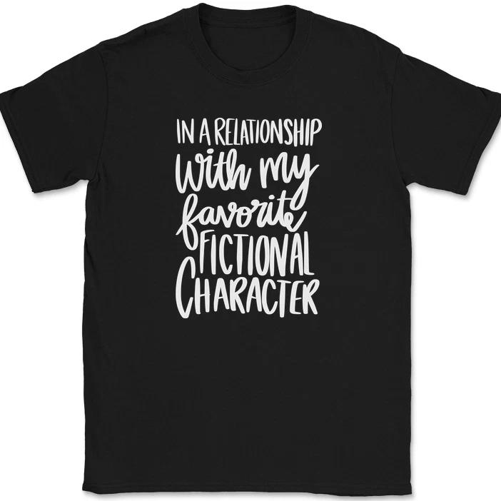 

Футболка «В отношениях с моим любимым вымышленным персонажем» Смешная футболка с книгой 3XL