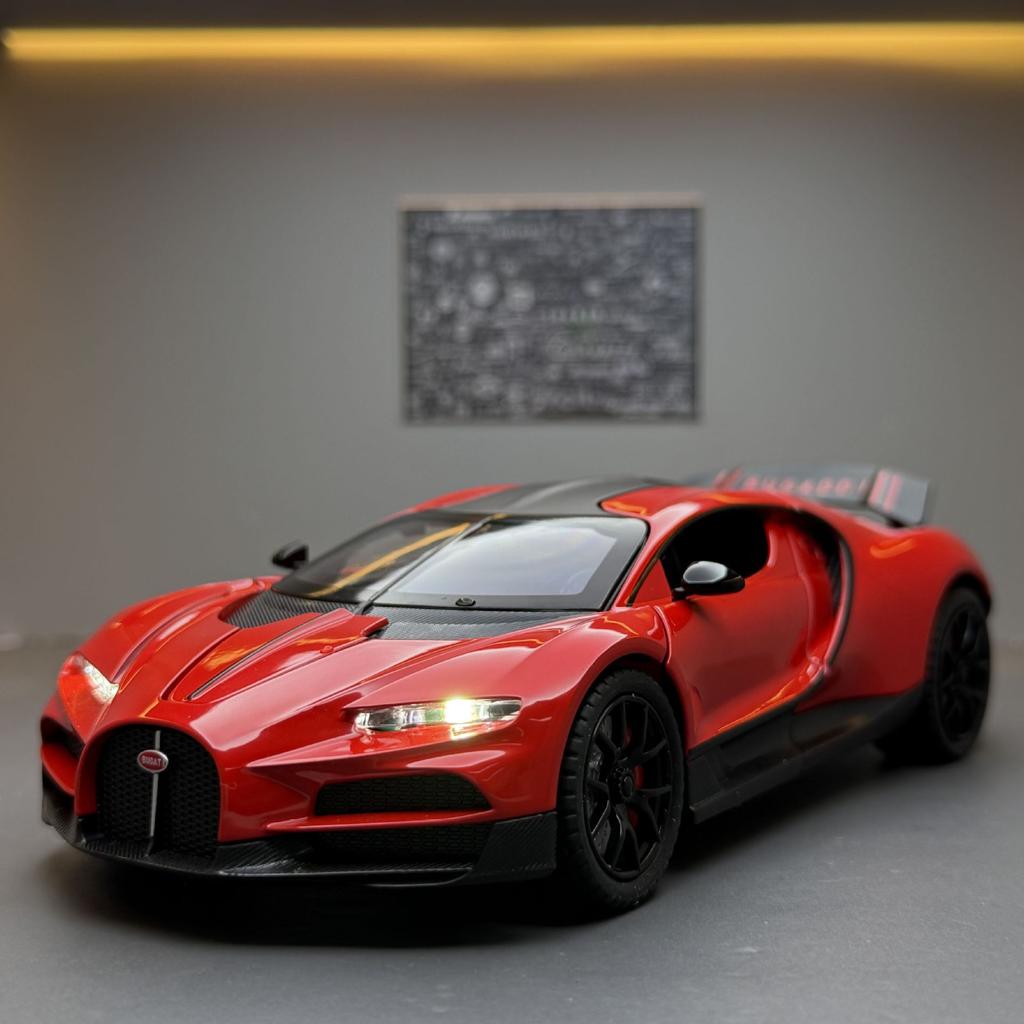 1:24 Tourbillon Spray Edition Sports Car Sound and Light Pull Back Toy Model Diecast Alloy Car Model Collectible