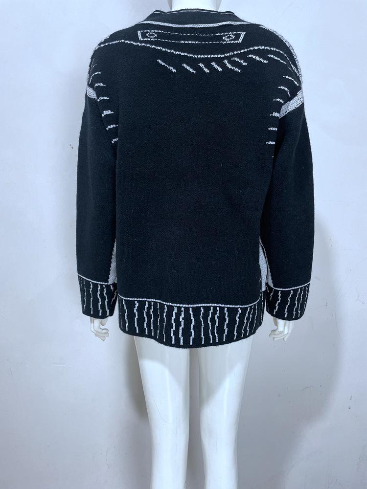 European & American Style Loose Color-block Knit Cardigan with Decorative Pockets for Women