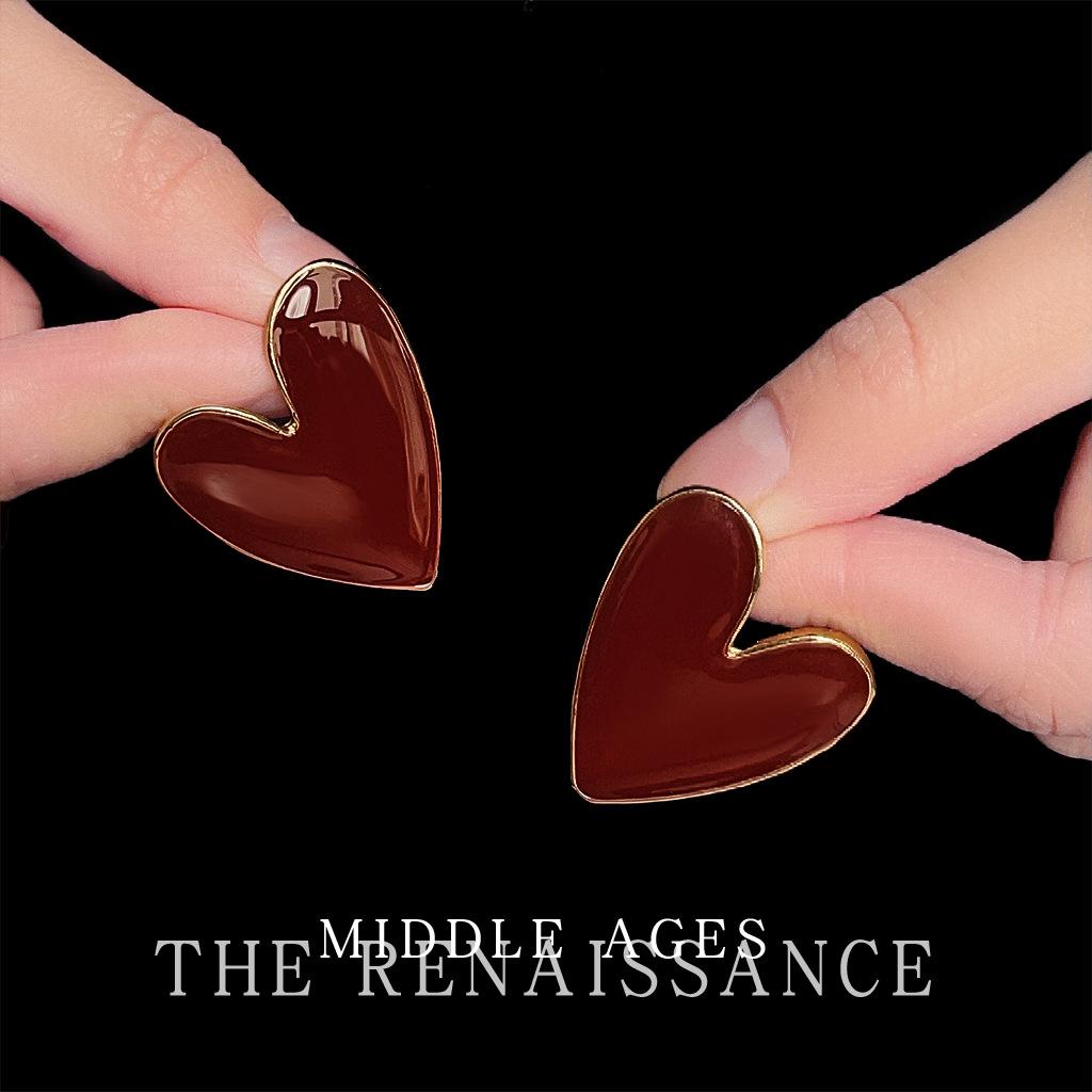 Крупные серьги в стиле ретро с ниспадающими бордовыми вставками, серьги-гвоздики в гонконгском стиле, нишевые литературные серьги