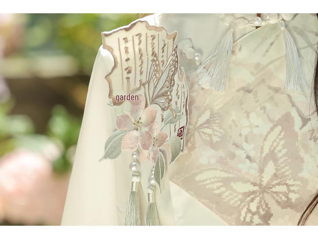 Yi Meng Ge Originales Feenhaftes Hanfu Damen Set: Oberteil und Rock im chinesischen Stil