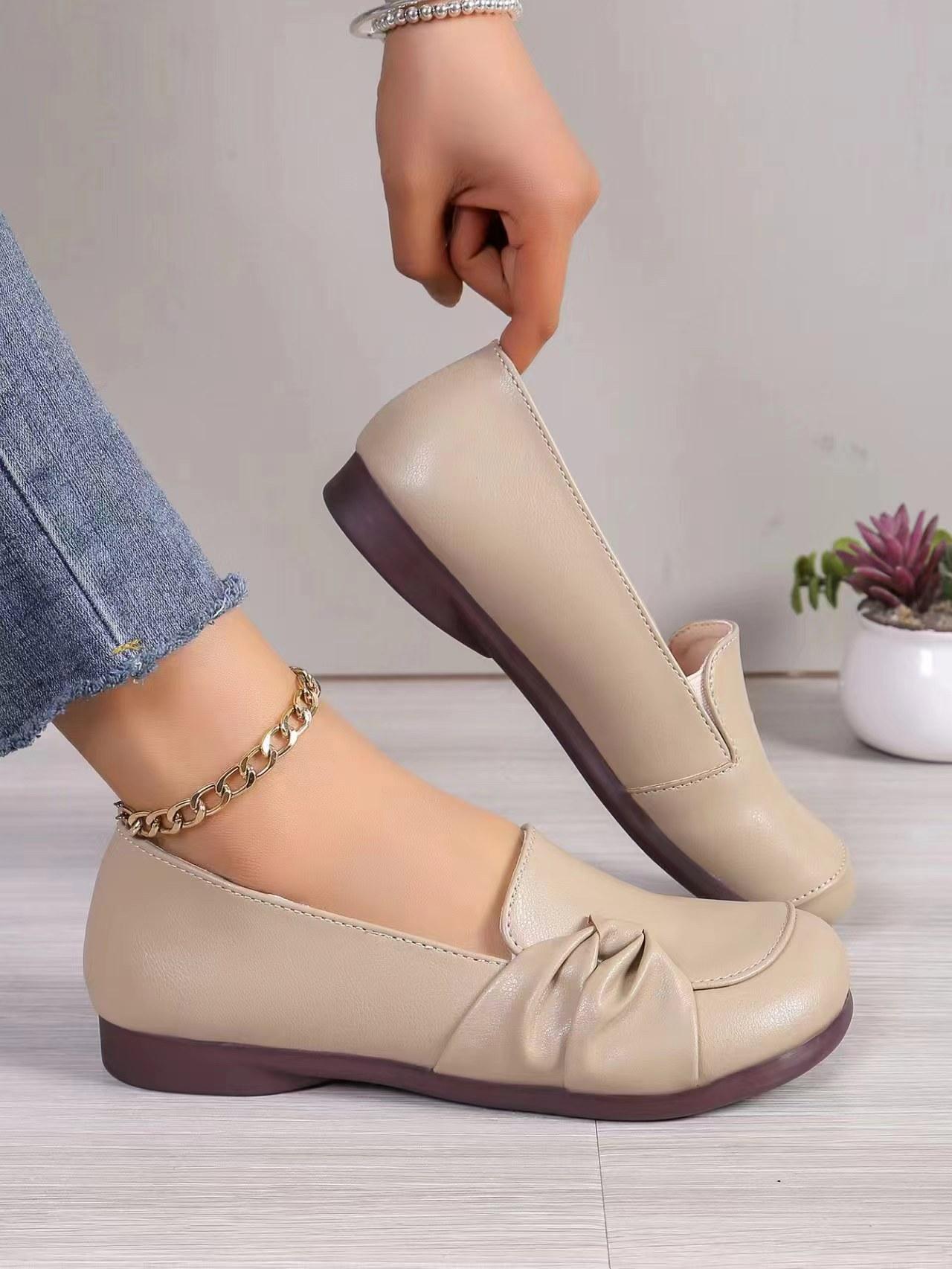 

2024 весна та осінь нові одинарні туфлі жіночі зручні шкіряні туфлі підошва з яловичої жили нековзні туфлі з круглим носком туфлі на плоскій підошві жіночі туфлі для мами 43