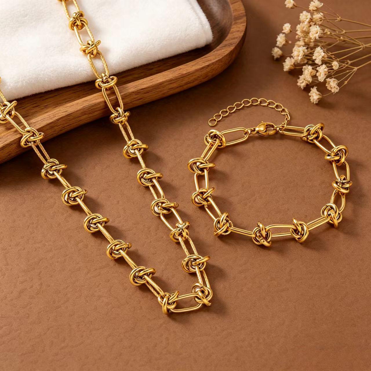18K Goldplattiertes Titanstahl Geknotetes Armband Halskette - Trendiger Europäisch-Amerikanischer Stil 18K