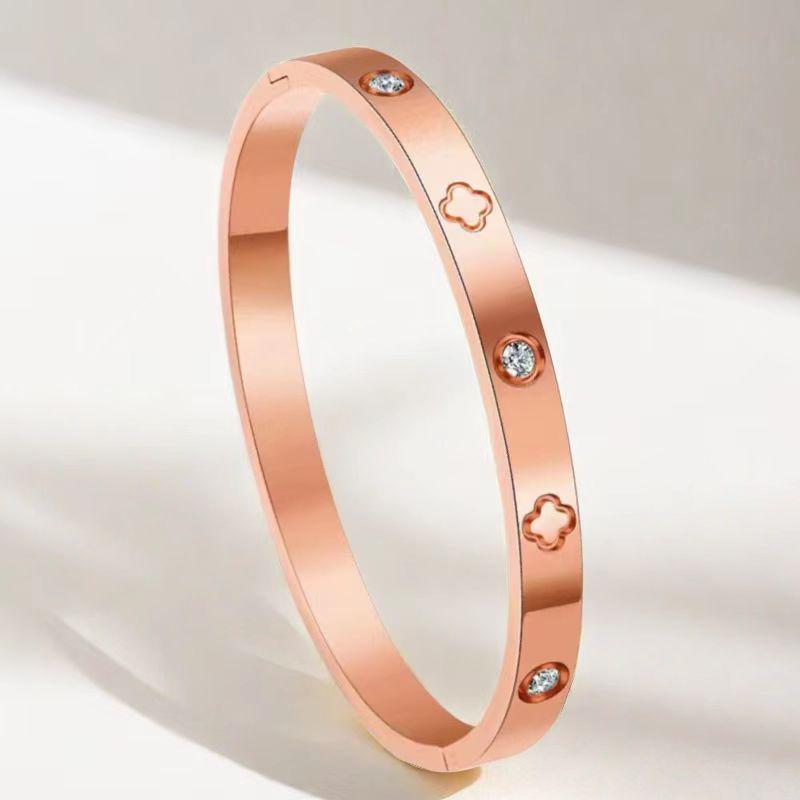 Women's Titanium Steel Bracelet with Inlaid Diamonds - Elegant Starry Design, Non-Fading, INS Style, High-End Full Diamond Bangle.