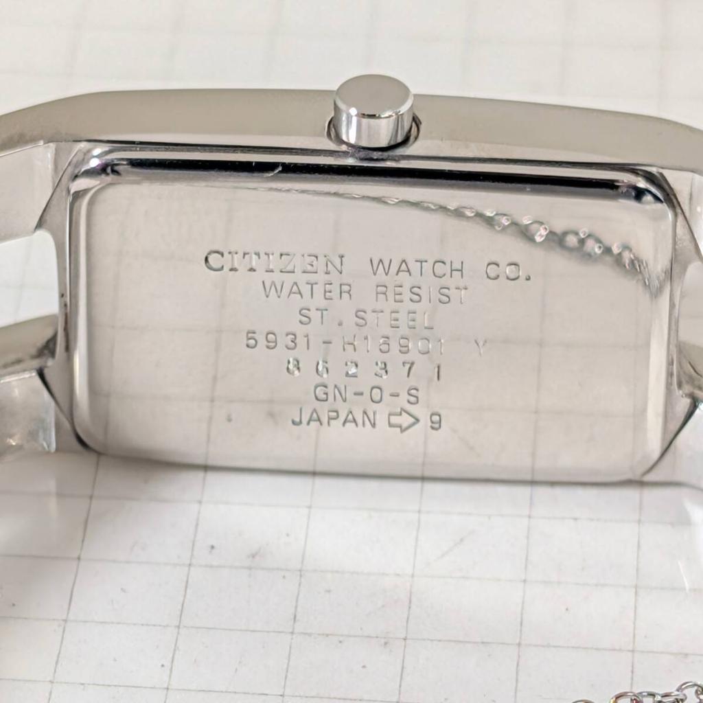 Citizen Montre Femme Type Bracelet XC à Piles, Remplacée, L-06