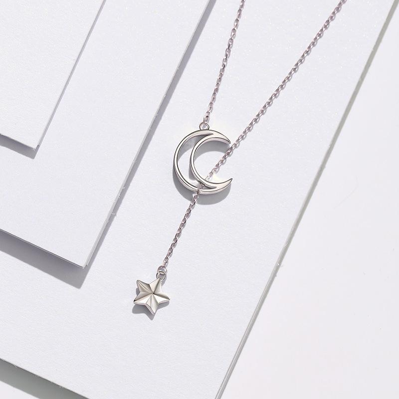 Collana a Nappa con Meteore Lunari Fan Qi: Elegante Ciondolo Bimetallico da Donna, Design Lussuoso e Temperamento alla Moda, Perfetto per le Migliori Amiche.