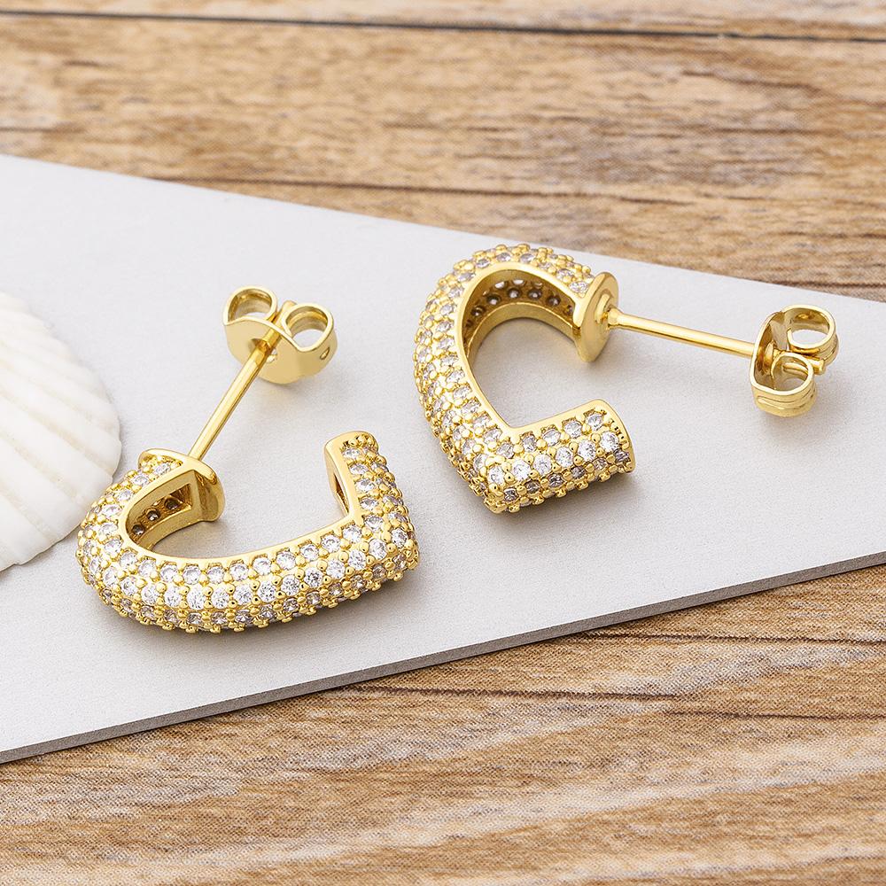 New Fashion Geometric Full Rhinestones Stud Earrings for Women Shine Luxury Crystal Earrings Fine Wedding Party Jewelry Gift
