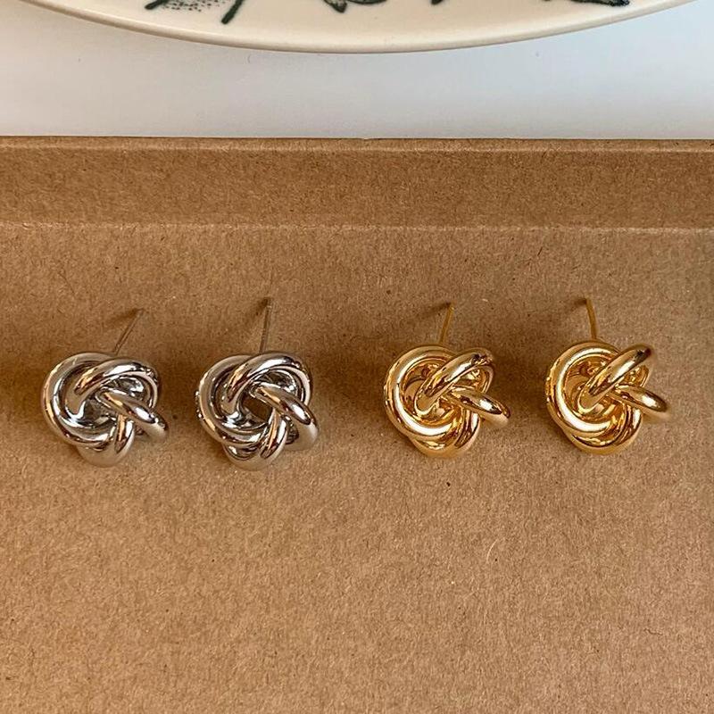 Rock Smooth Small Metal Knot Twist Flower Earrings Fashion Punk Geometry Creative Jewelry Gift