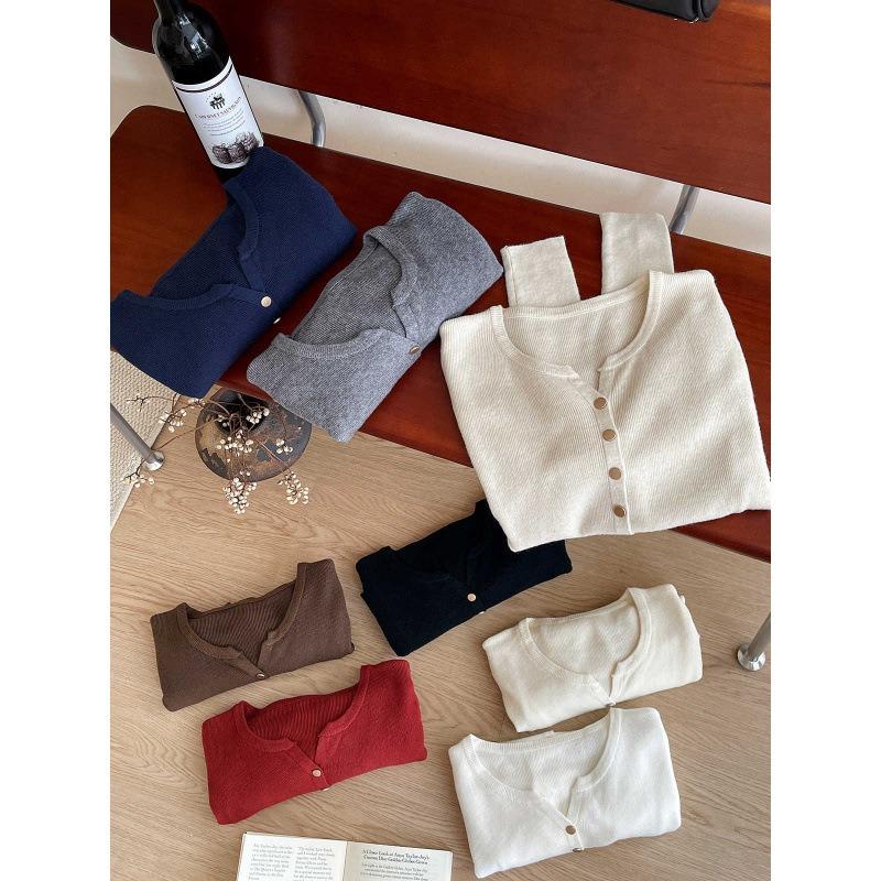 Retro Small Soft Waxy Sweater Knitted Cardigan Women's Autumn and Winter Thin Stacked Coat Bottoming Top