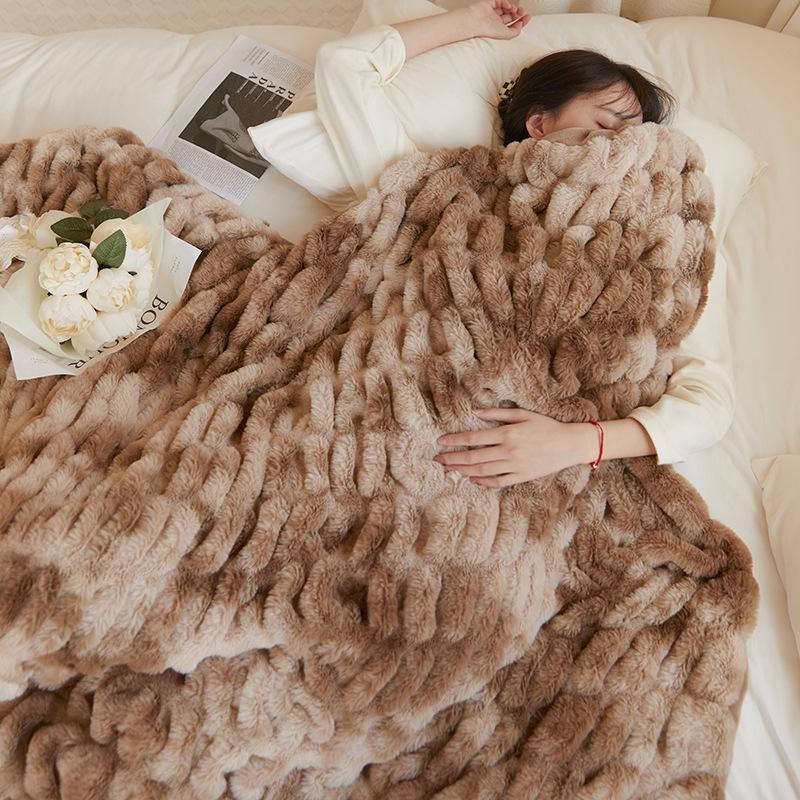 Luxury Soft Faux Rabbit Fur Blanket Winter Thickened Warm Faux Fur Blanket Soft Fluffy Throws Blankets for Sofa Bed Naps