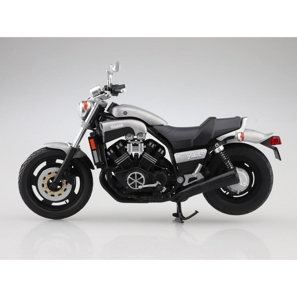 Aoshima Bunka Kyozai (AOSHIMA) Skynet 1/12 Scale Complete Motorcycle Yamaha Vmax New Silver Dust