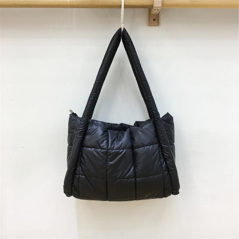 Korean Quilted Shoulder Bags Plaid Padded Square Bag Large Capacity Solid Cotton Blend Tote Bags For Travel Commuting Handbags