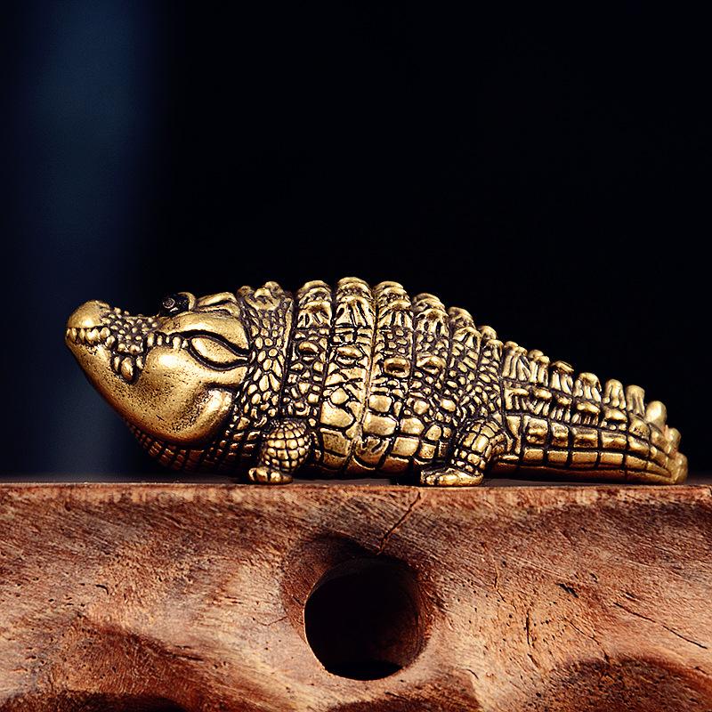 Statua di Coccodrillo in Bronzo Antico Ornamenti per la Casa Figura di Animale in Rame Retrò Feng Shui Decorazioni per Attività Artigianato
