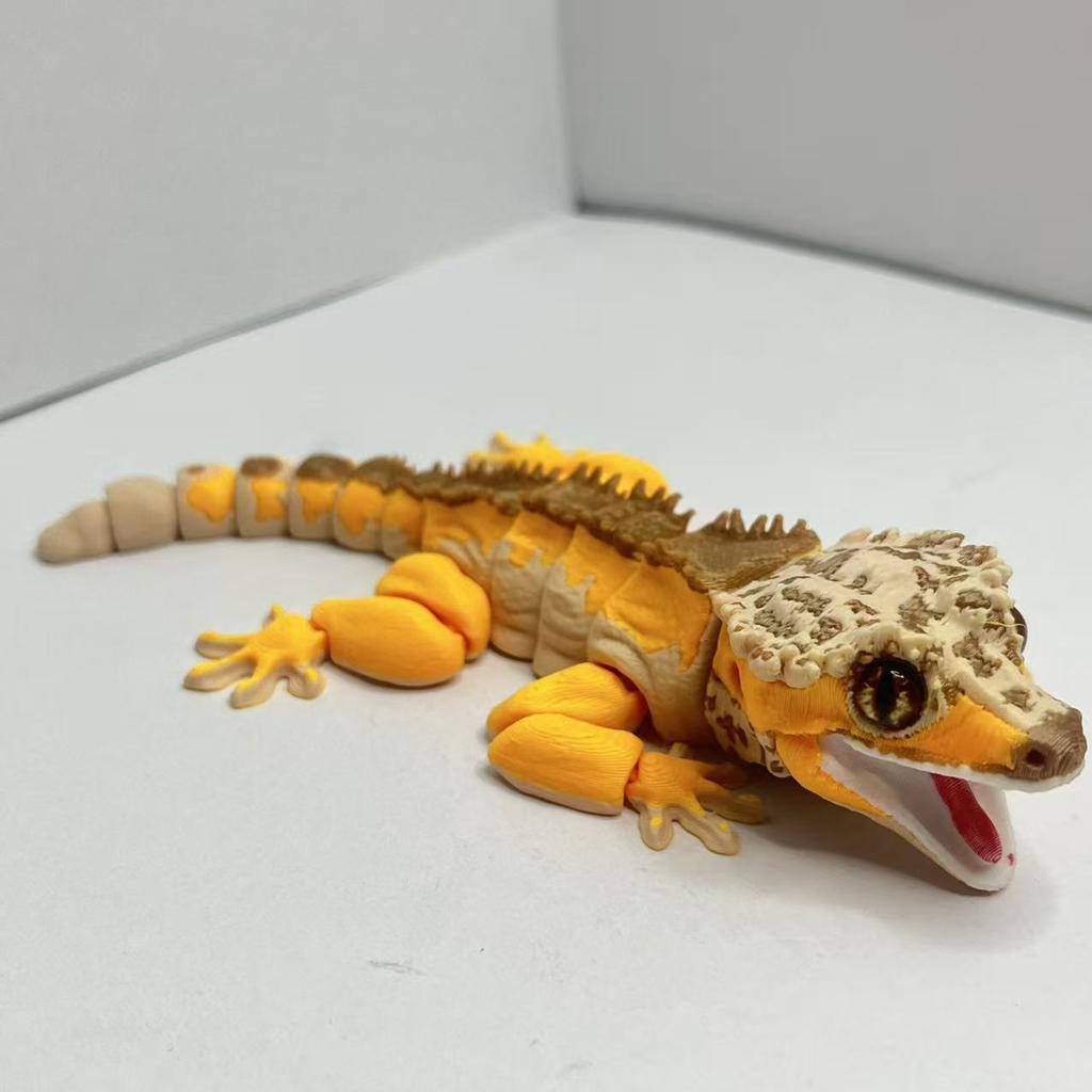 Set of 4 3D Printed Gecko Lizard Magnets with Articulated Joints for Refrigerator Decoration and Functional Use