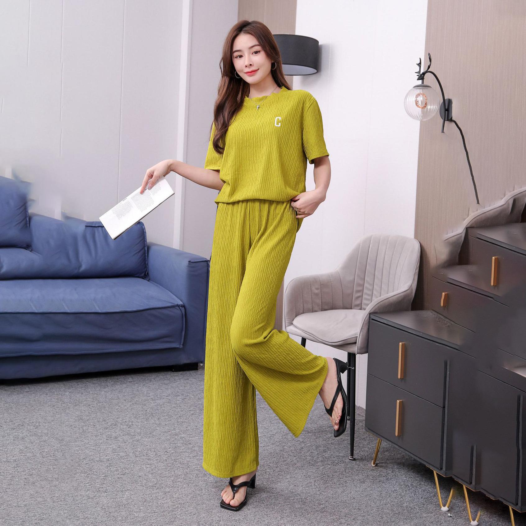 

Топ с короткими рукавами и вышивкой морщин, прямые широкие длинные брюки, комплект, женские повседневные пижамы из 2 предметов, домашняя одежда, одежда для дома One size жёлтый