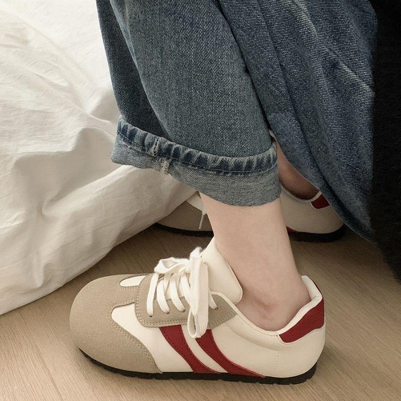 2025 new casual versatile order surge shoes student light sports shoes women's American retro flat shoes Dexun women's shoes