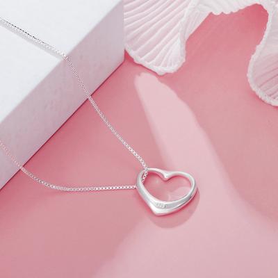 Colar com pingente de coração e corrente de caixa de prata S925 banhado a prata para meninas