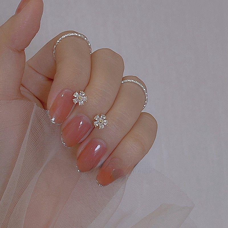 2022 Trendy Mini Zircon Flower Earrings with 925 Silver Needles for Comfortable Sleeping