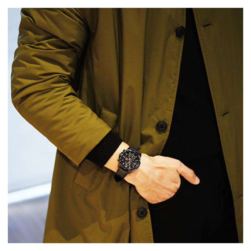 Casio CASIOEDIFICE Series Simple Solar Powered Six Bureau Radio Classic Pointer Three Eyes Seven Needles Date Display Quartz Movement EQW-A2000CL-2APR