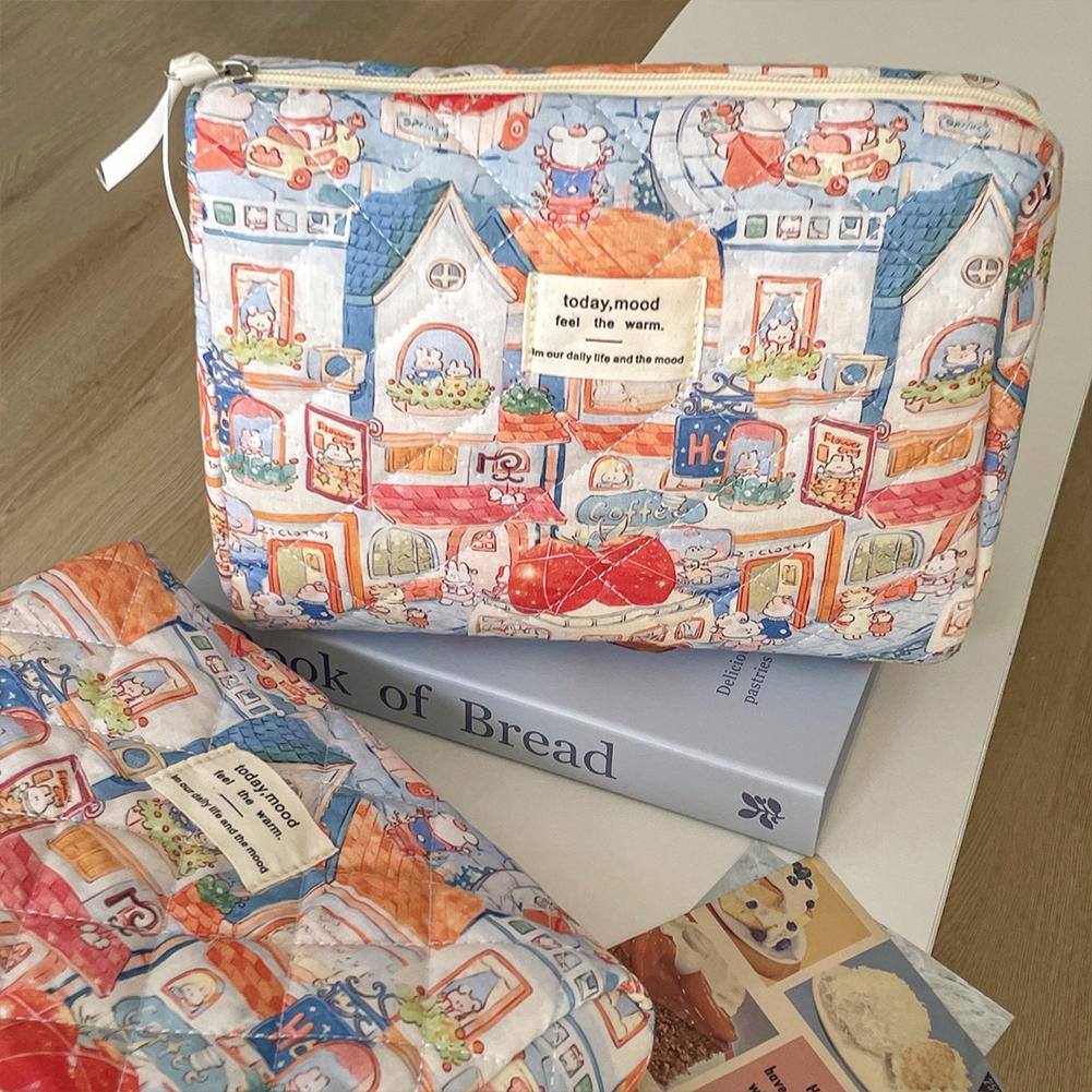 

Quilted Makeup Bag Travel Cosmetic Bag Aesthetic Cosmetic Organizer Bag Little Rabbit Portable Cosmetic Pouch for Outdoor Travel
