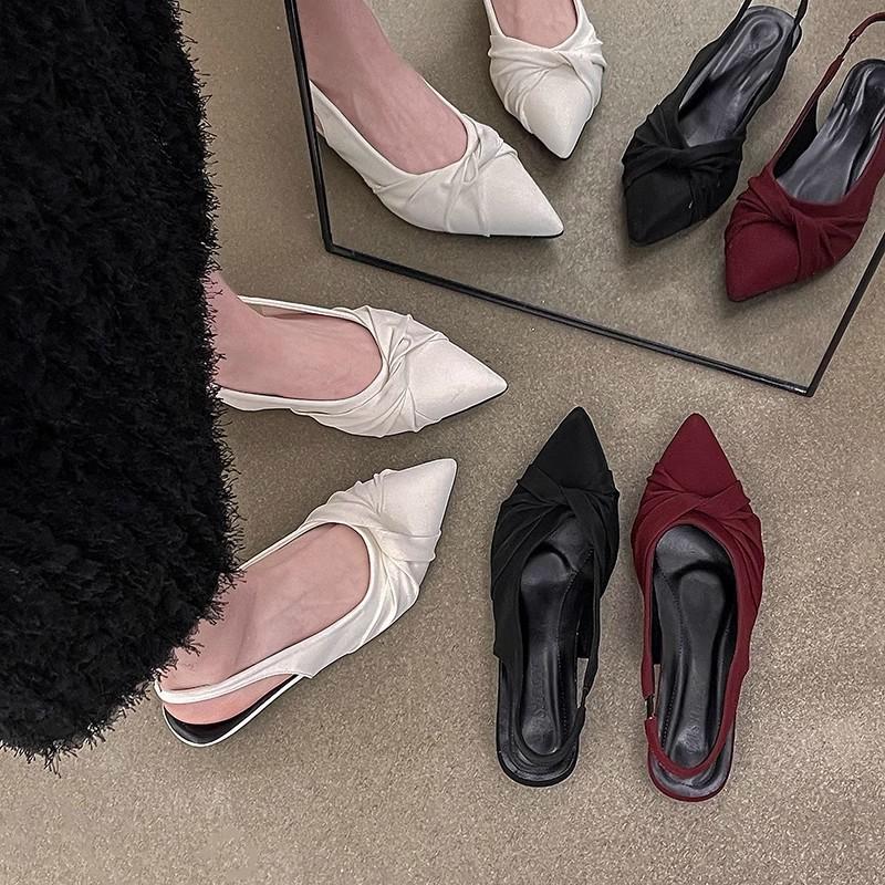 Niche Design Sense Fashionable Bag Head Sandals Women's Summer New Pointed Head Outer Wear Thin Heel Shallow Mouth Women's Shoes Tide