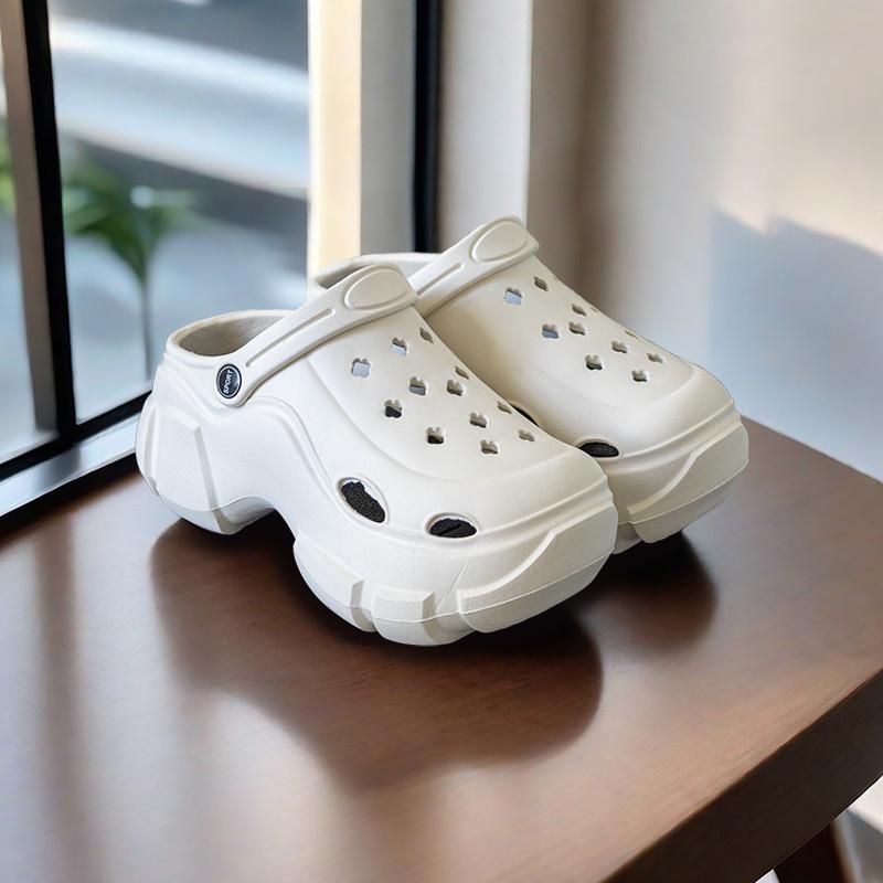 Height increase 5cm Internet celebrity explosion summer hole shoes EVA soft sole street fashion outer wear women's bag head beach sandals