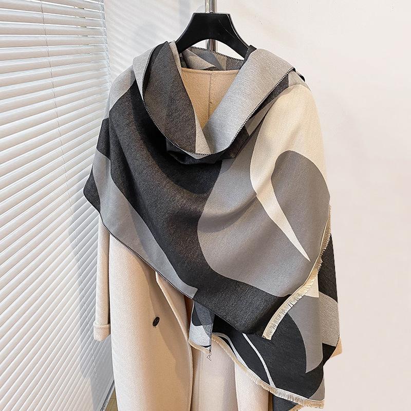 Fashion Versatile Tassel Thickened Scarf With Loose Shawl High-End Cape Women