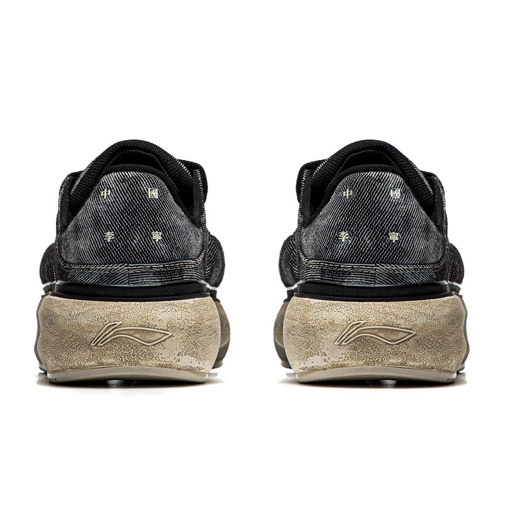 Li Ning Cloud Travel C4D Shock Absorbing Wear Resistant Low Top Casual Shoes Women Casual Shoes Black White AZGU038-5