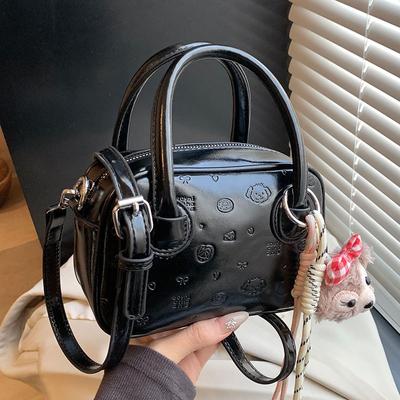 This Year's Popular High-end Cute Embossed Dopamine Hand-held Pillow Bag Versatile Casual Commuter Messenger Bag Bag Woman