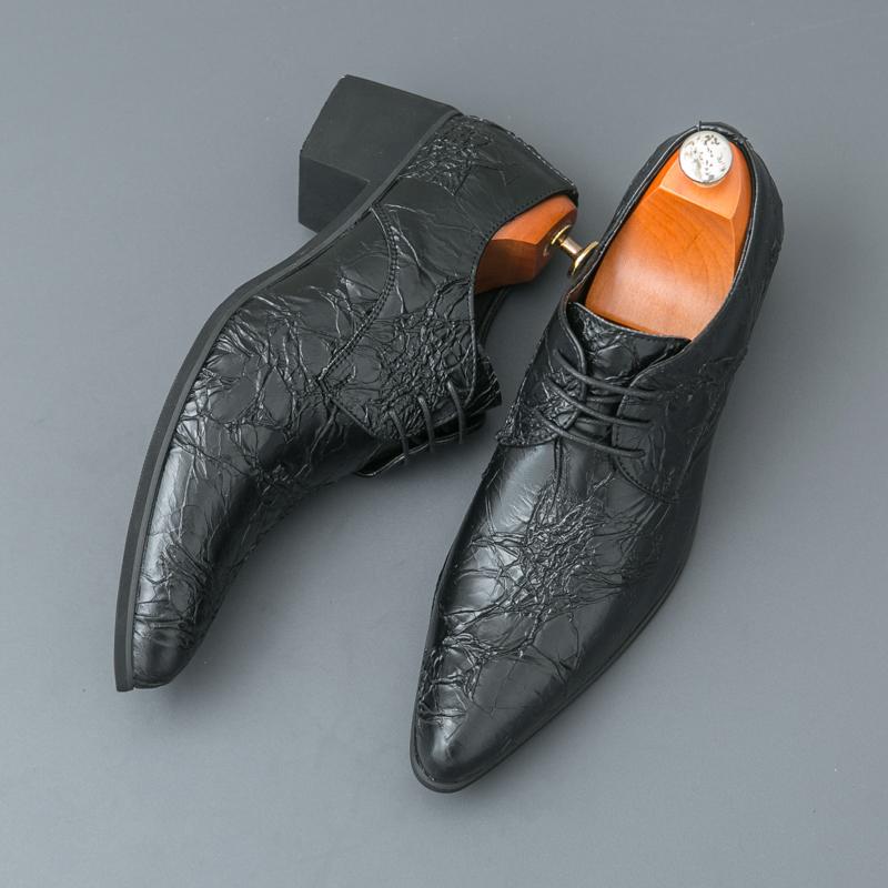 Mode Retro Herren Formelle Lederschuhe Schwarz Braun Schnürschuhe Business Komfort Büro Hochwertige Kleine Lederschuhe Bankettschuhe Herren
