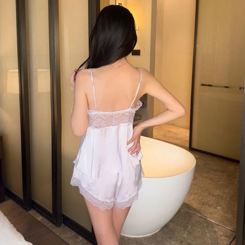 Sexy Pajamas Women's Ice Ribbon Chest Pad Thin Suspender Shorts Pajamas Three-piece Silk Pure Desire Loungewear