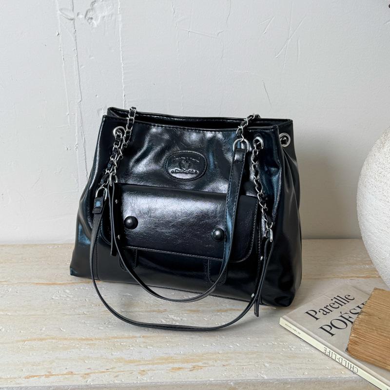 

Niche bag women s commuter new fashion versatile high sense armpit shoulder tote bag tide чёрный